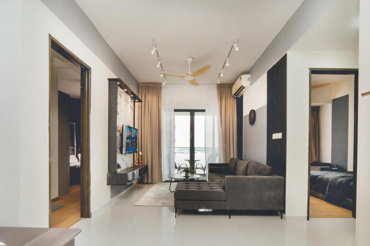 Bay Laurel Luxe Highfloor 2br 4pax Seaview By Our Apartemen Johor Bahru