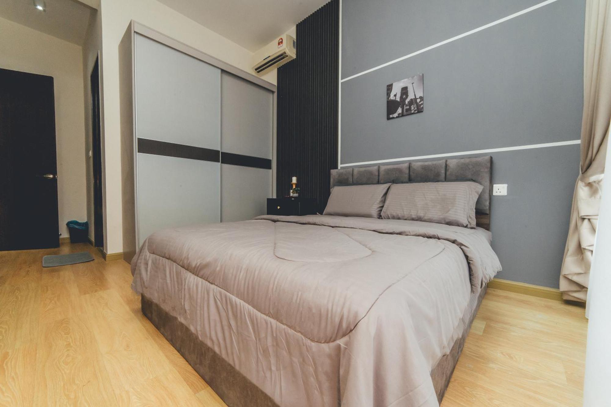 Bay Laurel Luxe Highfloor 2br 4pax Seaview By Our Apartemen