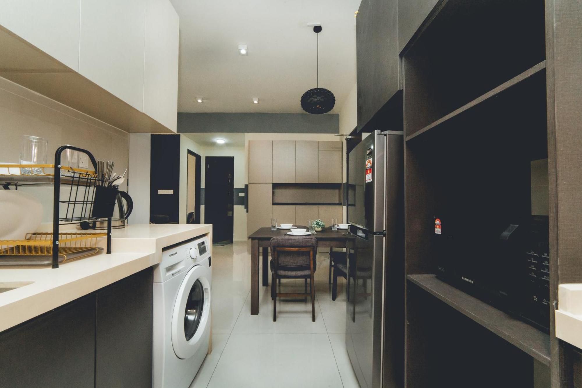 Apartemen Bay Laurel Luxe Highfloor 2br 4pax Seaview By Our *